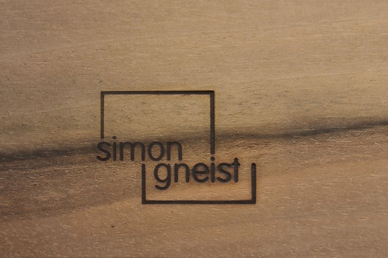 Simon Gneist – Showroom
